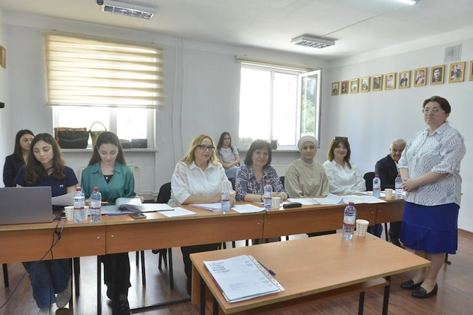Musiqi müəllimlərinin attestasiyası ilə bağlı infotur təşkil olunub — FOTOLAR Musiqi müəllimlərinin attestasiyası ilə bağlı infotur təşkil olunub — FOTOLAR