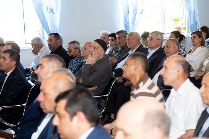 Salyan RİH başçısı görüş keçirdi — FOTOLAR Salyan RİH başçısı görüş keçirdi — FOTOLAR
