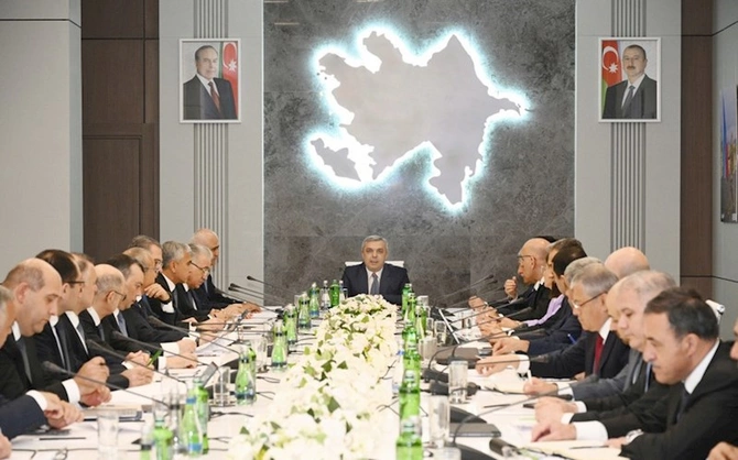 Məmurlar bir araya gəldi — Prezidentin tapşırıqları çatdırıldı Məmurlar bir araya gəldi — Prezidentin tapşırıqları çatdırıldı