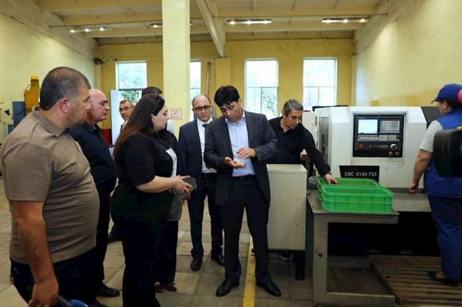 “Azəriqaz” Gəncə Cihazqayırma Zavodu ilə memorandum imzaladı — FOTOLAR “Azəriqaz” Gəncə Cihazqayırma Zavodu ilə memorandum imzaladı — FOTOLAR