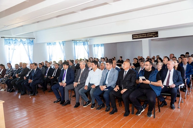 Salyan RİH başçısı görüş keçirdi — FOTOLAR Salyan RİH başçısı görüş keçirdi — FOTOLAR