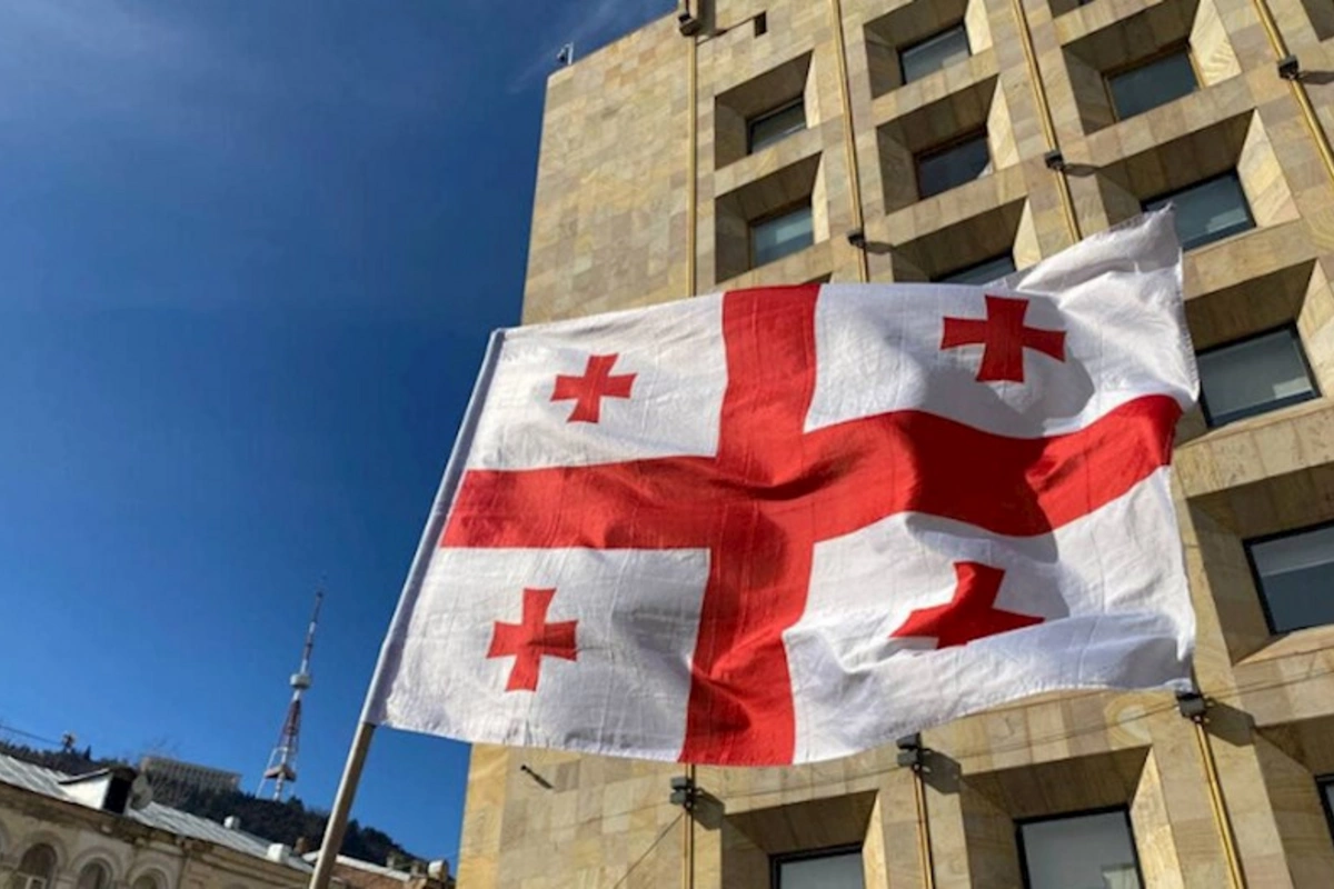 Gürcüstan ölkədən avtomobil ixrac etməyi qadağan edib
