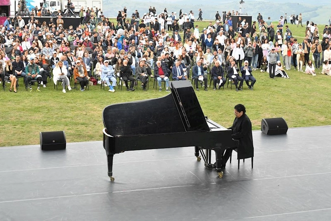 Şuşada “Xarıbülbül” musiqi festivalının açılışı oldu — FOTOLAR