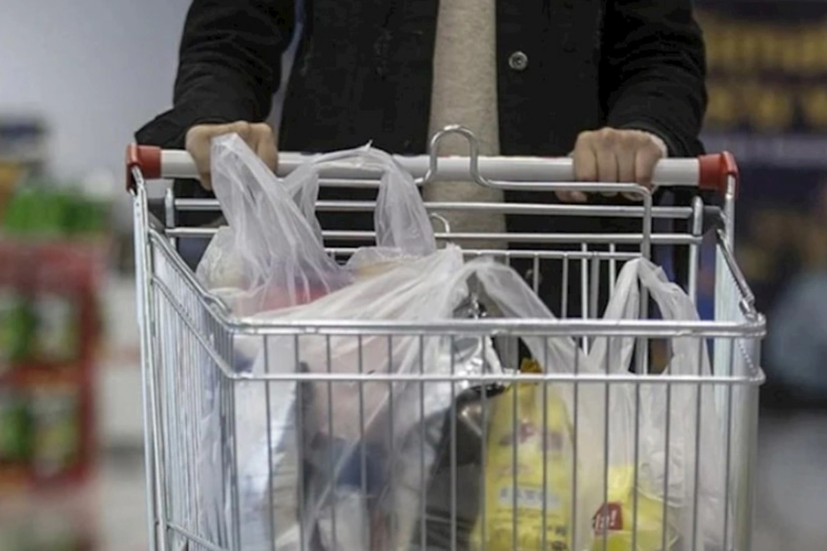 Bazar rəflərində təhlükə: Kərə yağı, yumurta və toyuqda aşkar edilir