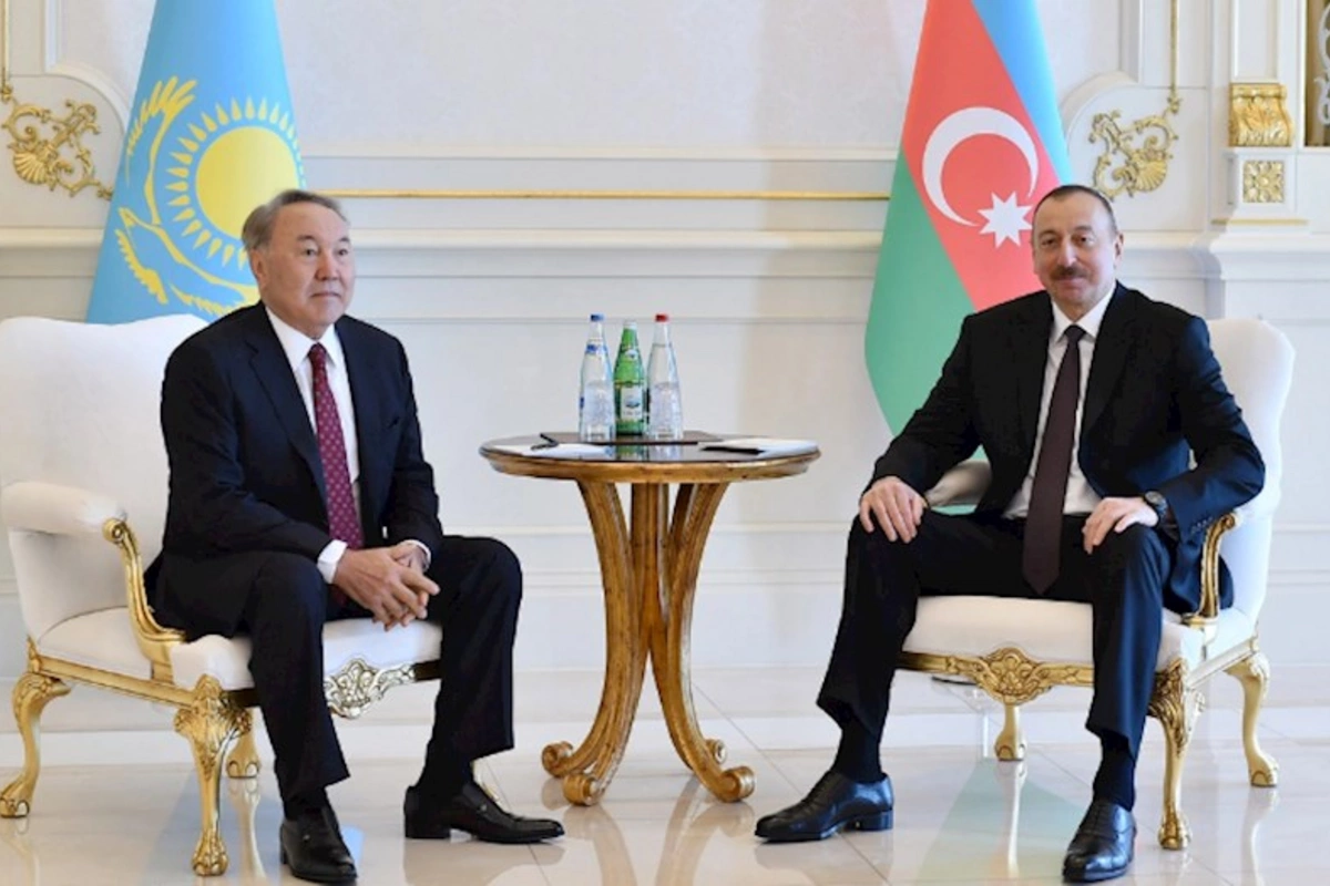 Nursultan Nazarbayev İlham Əliyevi təbrik etdi