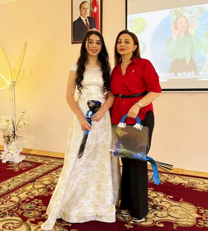 100 nömrəli tam orta məktəbdə İngilis dili gecəsi keçirilib — FOTOLAR 100 nömrəli tam orta məktəbdə İngilis dili gecəsi keçirilib — FOTOLAR