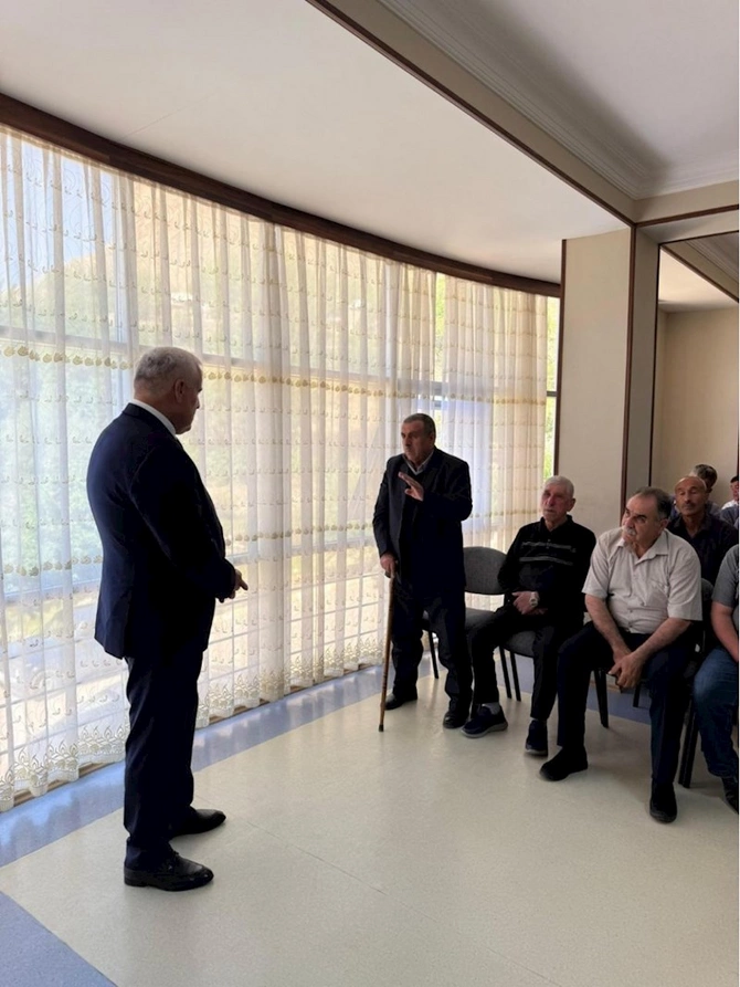 Vüqar Rəhimzadə Ordubad və Culfada seçiciləri ilə növbəti görüşlərini keçirdi — FOTOLAR Vüqar Rəhimzadə Ordubad və Culfada seçiciləri ilə növbəti görüşlərini keçirdi — FOTOLAR