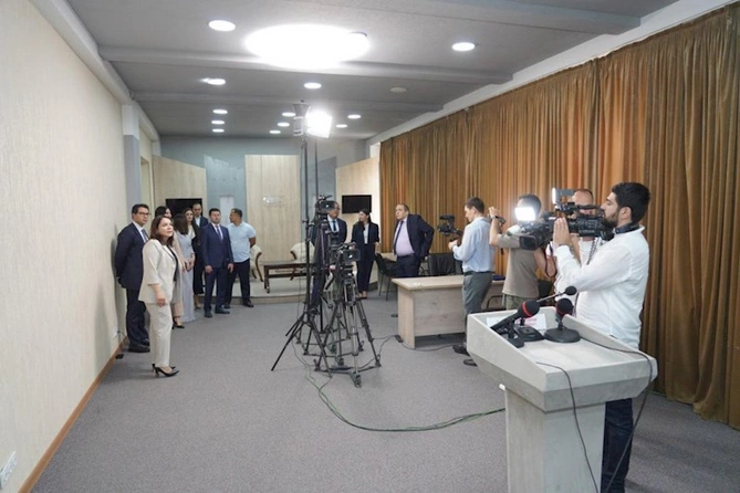 Azərbaycan nümayəndə heyəti Özbəkistan İnformasiya və Kütləvi Kommunikasiya Agentliyində görüş keçirdi — FOTOLAR Azərbaycan nümayəndə heyəti Özbəkistan İnformasiya və Kütləvi Kommunikasiya Agentliyində görüş keçirdi — FOTOLAR