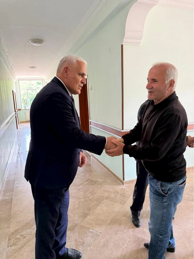 Vüqar Rəhimzadə Ordubad və Culfada seçiciləri ilə növbəti görüşlərini keçirdi — FOTOLAR Vüqar Rəhimzadə Ordubad və Culfada seçiciləri ilə növbəti görüşlərini keçirdi — FOTOLAR