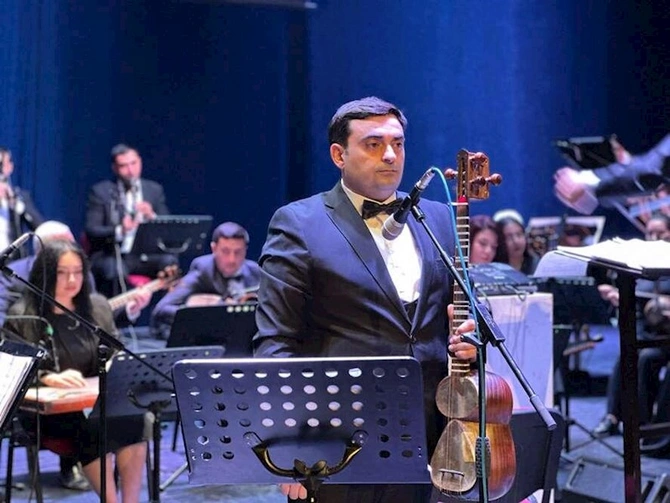 Gəncə və gəncəlilər layihəsində Mahir Məmmədovun yaradıcılıq gecəsi baş tutub — FOTOLAR Gəncə və gəncəlilər layihəsində Mahir Məmmədovun yaradıcılıq gecəsi baş tutub — FOTOLAR