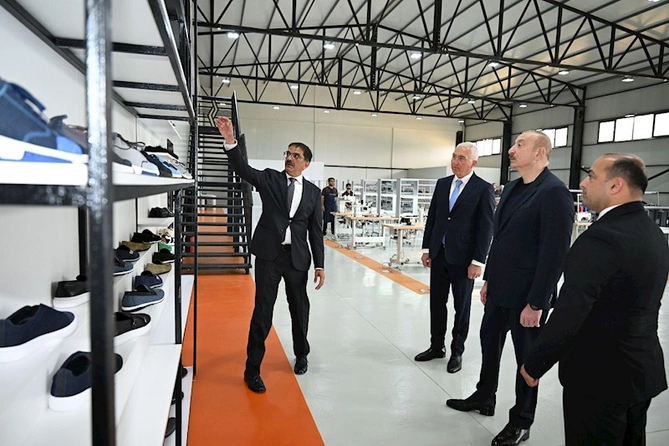 Azərbaycan Prezidenti “PIRSHAGHI” ayaqqabı fabrikinin Laçın filialının açılışında iştirak edib — FOTOLAR