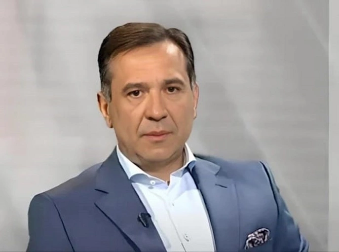 Azərbaycanlı səfiri rahat buraxmayan britaniyalı tibb bacılarının FOTOLARI Azərbaycanlı səfiri rahat buraxmayan britaniyalı tibb bacılarının FOTOLARI