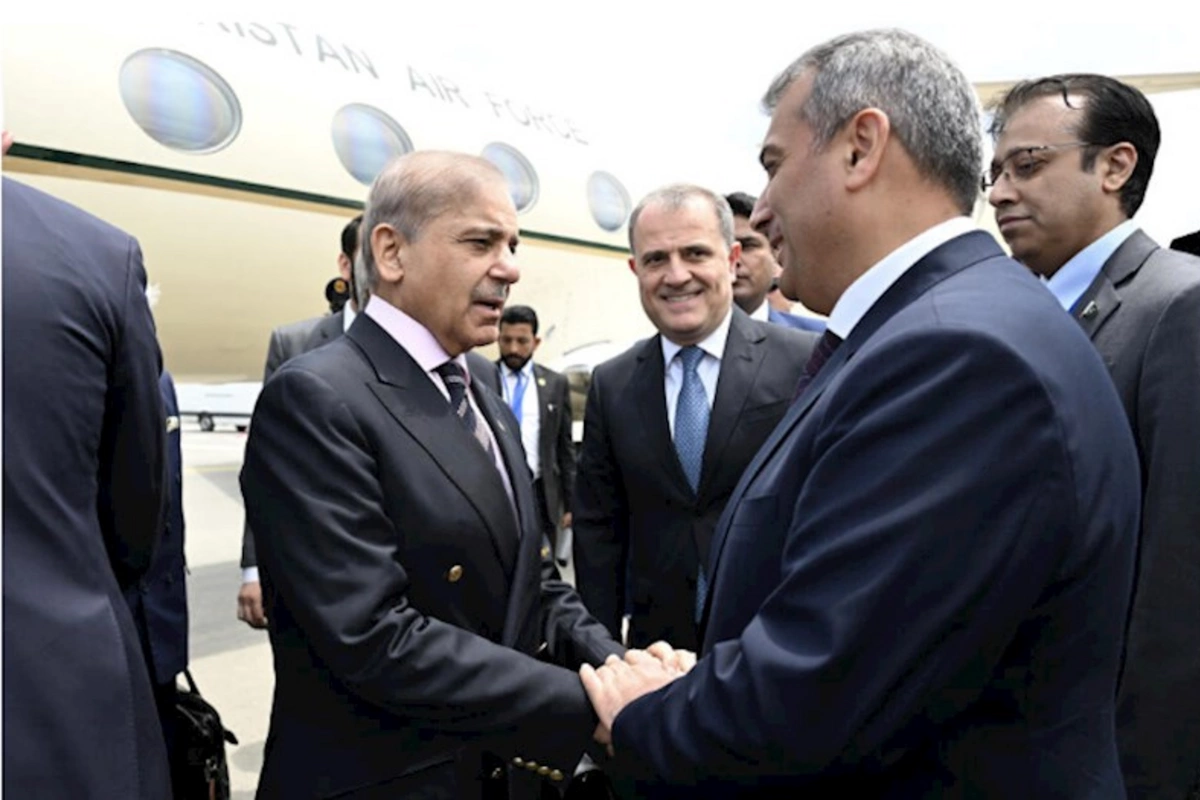 Məhəmməd Şahbaz Şərif Azərbaycana səfərə gəlib
