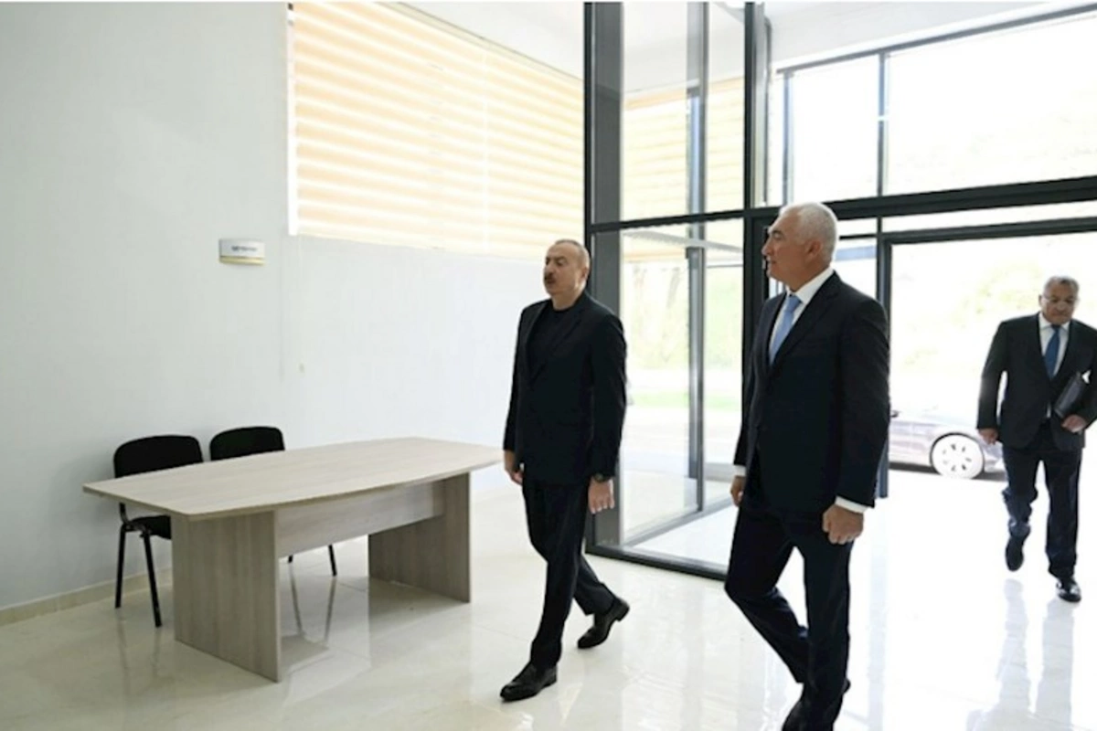 İlham Əliyev Laçın rayonunun Bəylik kəndinin açılışında iştirak edib — FOTOLAR