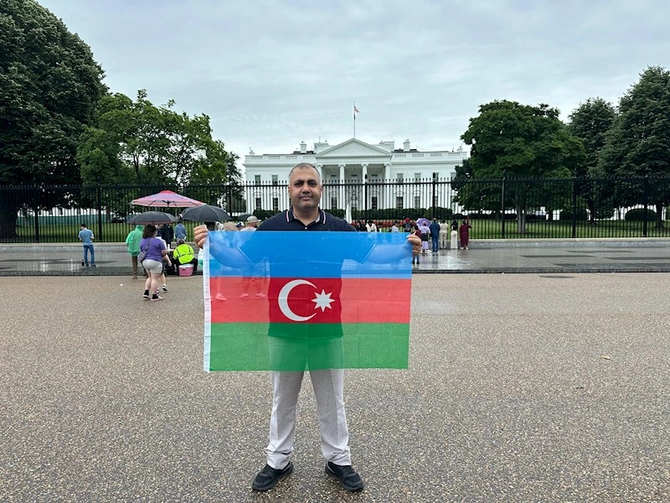 Ağ Evin qarşısında Azərbaycanın Dövlət Himni səsləndirildi — VİDEO Ağ Evin qarşısında Azərbaycanın Dövlət Himni səsləndirildi — VİDEO