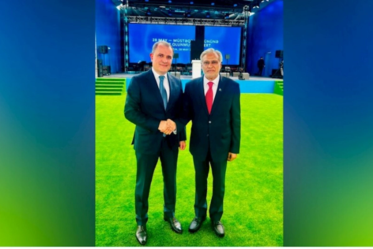 Ceyhun Bayramov pakistanlı həmkarı ilə görüşünə dair paylaşım edib