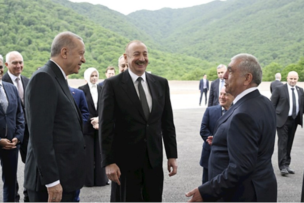 Prezidentlər Kəlbəcər-Laçın avtomobil yolunda görülən işlərlə tanış oldular — FOTOLAR