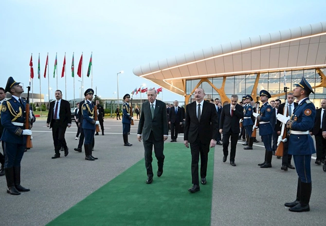 Ərdoğanın Azərbaycana səfəri başa çatdı — FOTOLAR Ərdoğanın Azərbaycana səfəri başa çatdı — FOTOLAR