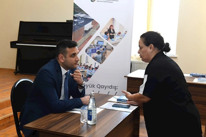 Vəkillər keçmiş məcburi köçkünlərə pulsuz hüquqi yardım göstərdi — FOTOLAR