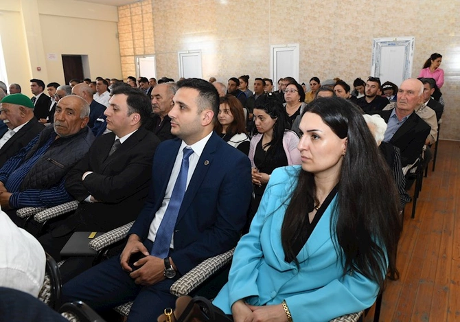 Vəkillər keçmiş məcburi köçkünlərə pulsuz hüquqi yardım göstərdi — FOTOLAR