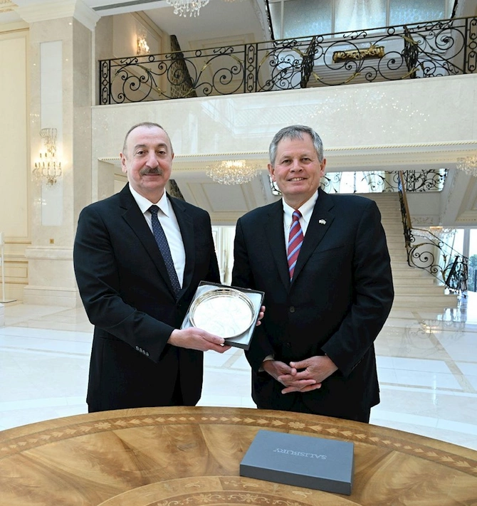 İlham Əliyev ABŞ Senatının Xarici Əlaqələr Komitəsinin üzvünü qəbul edib — FOTOLAR (YENİLƏNİB) İlham Əliyev ABŞ Senatının Xarici Əlaqələr Komitəsinin üzvünü qəbul edib — FOTOLAR (YENİLƏNİB)