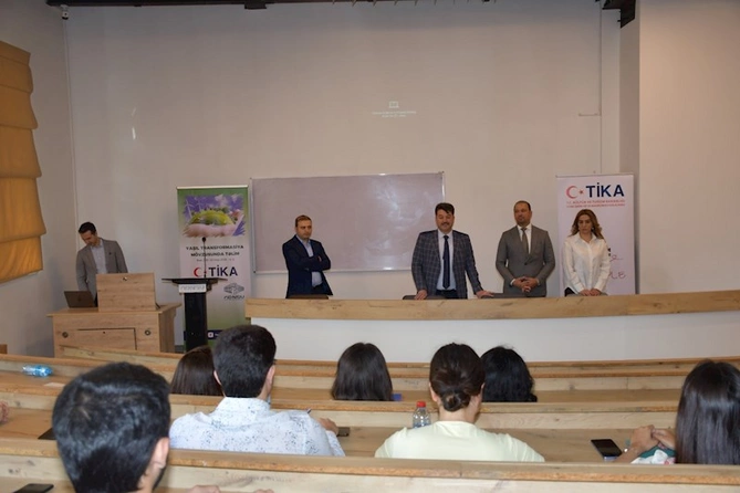 TİKA-dan azərbaycanlı universitet tələbələrinə Yaşıl Keçid təlimi keçirildi — FOTOLAR