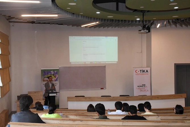 TİKA-dan azərbaycanlı universitet tələbələrinə Yaşıl Keçid təlimi keçirildi — FOTOLAR