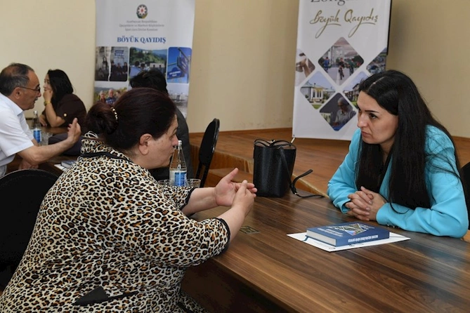 Vəkillər keçmiş məcburi köçkünlərə pulsuz hüquqi yardım göstərdi — FOTOLAR