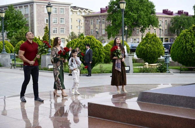Leyla Əliyeva və Arzu Əliyeva Naxçıvanda — FOTOLAR Leyla Əliyeva və Arzu Əliyeva Naxçıvanda — FOTOLAR