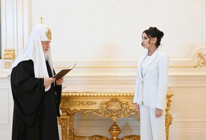 İlham Əliyev Moskvanın və Bütün Rusiyanın Patriarxı Kirill ilə görüşüb — FOTOLAR (YENİLƏNİB) İlham Əliyev Moskvanın və Bütün Rusiyanın Patriarxı Kirill ilə görüşüb — FOTOLAR (YENİLƏNİB)