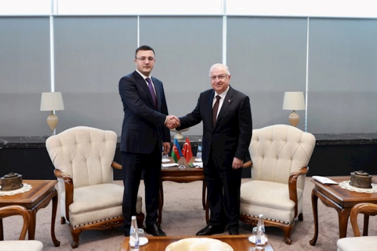 Yaşar Güler Azərbaycanın müdafiə nazirinin müavinini qəbul edib