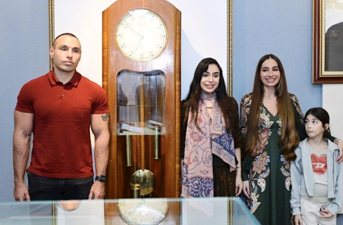 Leyla Əliyeva və Arzu Əliyeva Naxçıvanda — FOTOLAR Leyla Əliyeva və Arzu Əliyeva Naxçıvanda — FOTOLAR