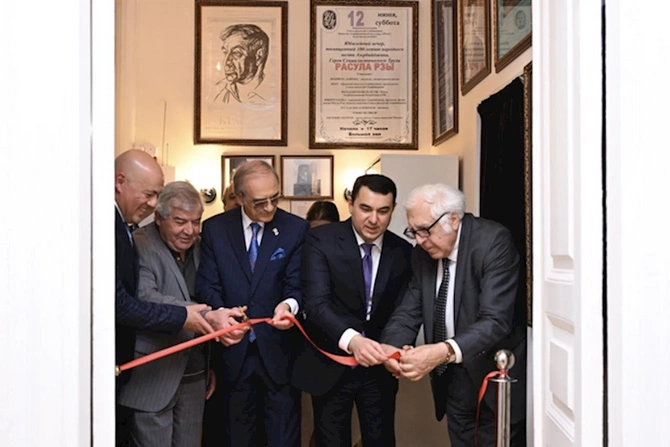 Bakıda Xalq şairi Rəsul Rzanın ev-muzeyi açılıb — FOTOLAR