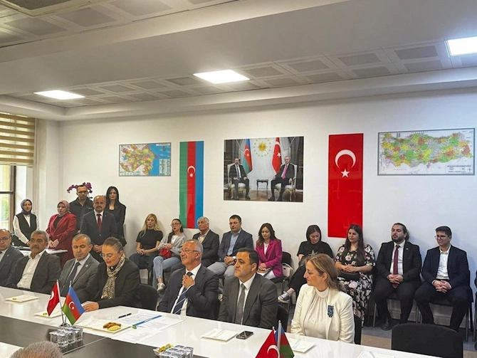 Türkiyənin Qazi Universitetində “Azərbaycan dilinin tədrisi ocağı”nın açılışı olub — FOTOLAR Türkiyənin Qazi Universitetində “Azərbaycan dilinin tədrisi ocağı”nın açılışı olub — FOTOLAR