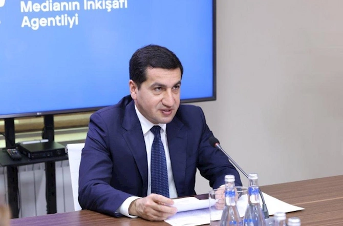 Hikmət Hacıyev media subyektlərinin rəhbərləri ilə görüşüb — FOTOLAR Hikmət Hacıyev media subyektlərinin rəhbərləri ilə görüşüb — FOTOLAR