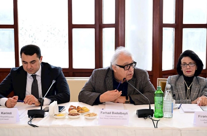 “Musiqi və incəsənət məktəblərində müəllim keyfiyyəti” mövzusunda müzakirələr aparıldı — FOTOLAR