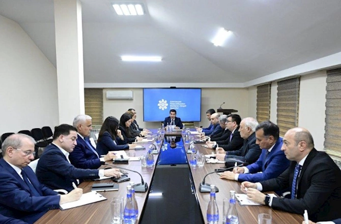Hikmət Hacıyev media subyektlərinin rəhbərləri ilə görüşüb — FOTOLAR Hikmət Hacıyev media subyektlərinin rəhbərləri ilə görüşüb — FOTOLAR