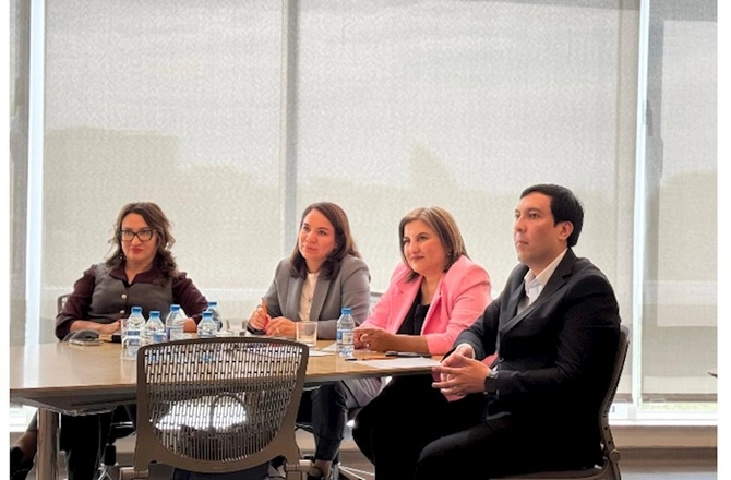 “Narrativlərin formalaşdırılması: Strateji kommunikasiya və ictimaiyyətlə əlaqələrdə effektivlik” mövzusunda seminar keçirildi — FOTOLAR