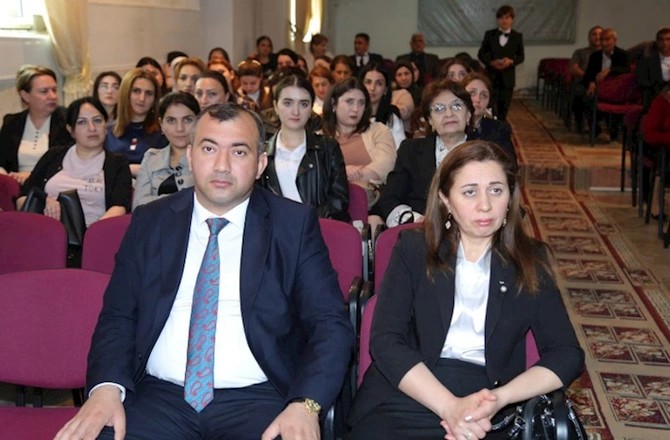 Hacıqabulda Heydər Əliyevin anadan olmasının 102-ci ildönümünə həsr olunmuş tədbir keçirildi — FOTOLAR Hacıqabulda Heydər Əliyevin anadan olmasının 102-ci ildönümünə həsr olunmuş tədbir keçirildi — FOTOLAR