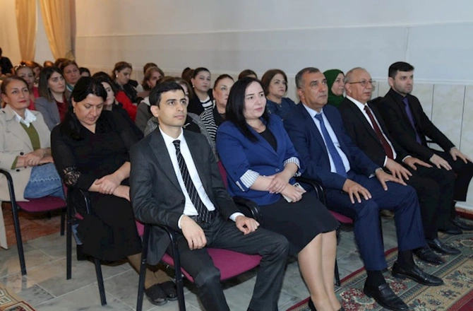 Hacıqabulda Heydər Əliyevin anadan olmasının 102-ci ildönümünə həsr olunmuş tədbir keçirildi — FOTOLAR Hacıqabulda Heydər Əliyevin anadan olmasının 102-ci ildönümünə həsr olunmuş tədbir keçirildi — FOTOLAR