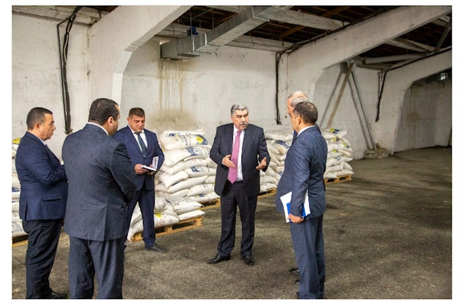Rüstəm Xəlilov “Aqroservis”in Salyan Rayon Bölməsində olub — FOTOLAR