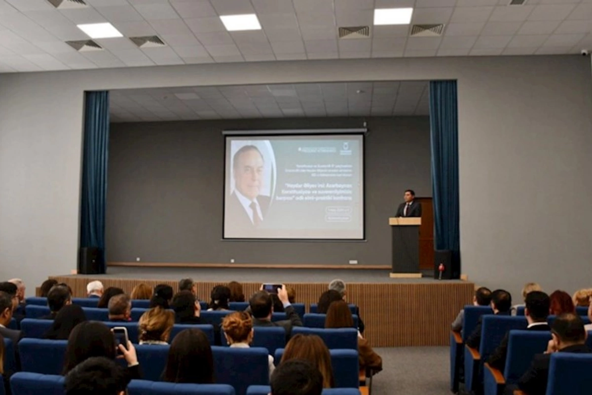 Qarabağ Universitetində Heydər Əliyevin anadan olmasının 102-ci ildönümünə həsr olunmuş konfrans keçirilib