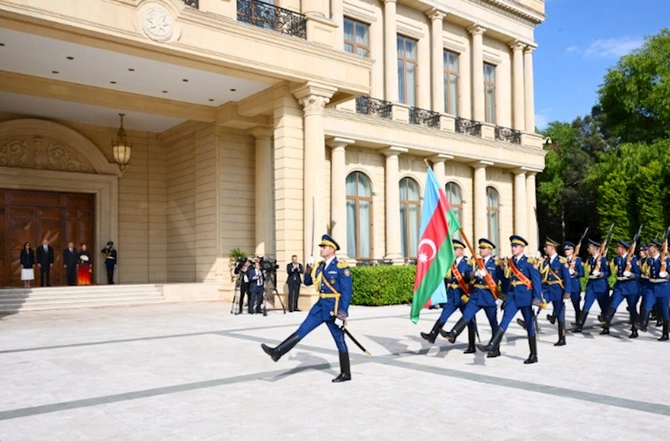 To Lamın rəsmi qarşılanma mərasimi olub — FOTOLAR