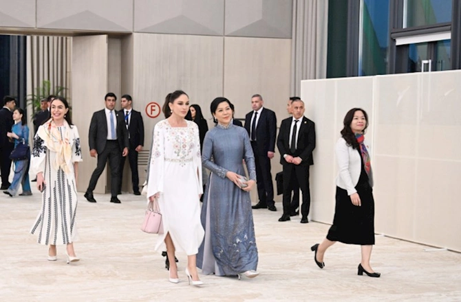 İlham Əliyevin adından To Lamın şərəfinə dövlət ziyafəti verilib — FOTOLAR İlham Əliyevin adından To Lamın şərəfinə dövlət ziyafəti verilib — FOTOLAR