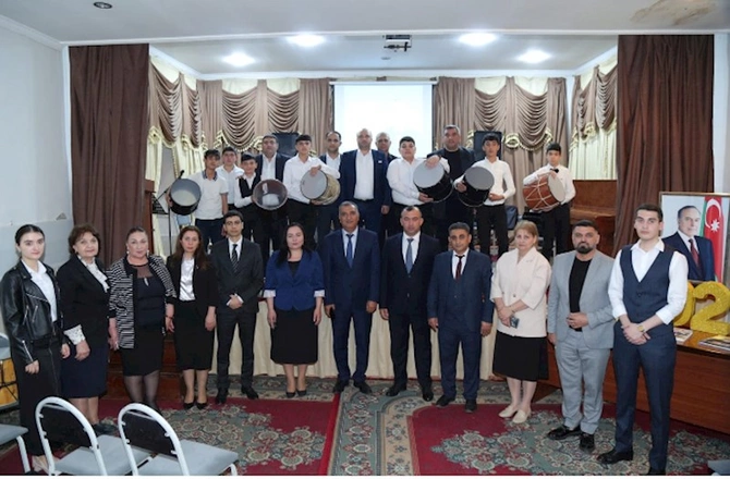 Hacıqabulda Heydər Əliyevin anadan olmasının 102-ci ildönümünə həsr olunmuş tədbir keçirildi — FOTOLAR Hacıqabulda Heydər Əliyevin anadan olmasının 102-ci ildönümünə həsr olunmuş tədbir keçirildi — FOTOLAR