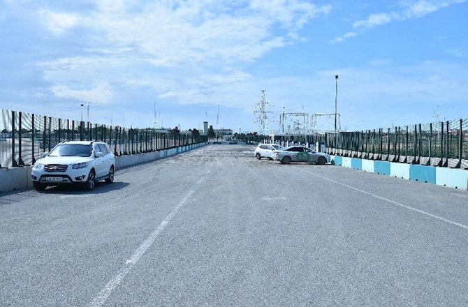 Bakı Olimpiya Stadionunun yaxınlığında yağış suyu ərazidən təmizlənib — FOTOLAR