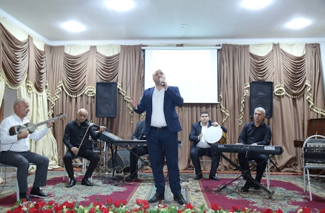 Hacıqabulda Heydər Əliyevin anadan olmasının 102-ci ildönümünə həsr olunmuş tədbir keçirildi — FOTOLAR Hacıqabulda Heydər Əliyevin anadan olmasının 102-ci ildönümünə həsr olunmuş tədbir keçirildi — FOTOLAR