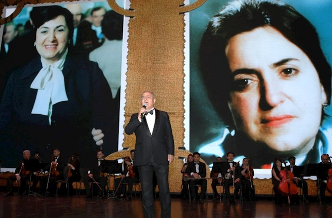 AHİK Sən elə bir zirvəsən adlı tədbir təşkil edib — FOTOLAR AHİK Sən elə bir zirvəsən adlı tədbir təşkil edib — FOTOLAR
