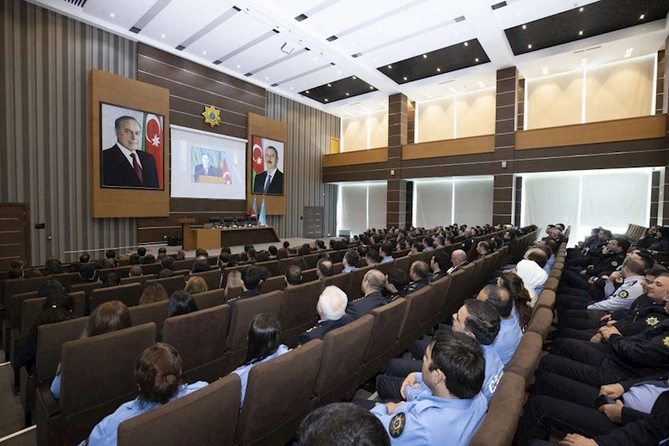 Ümummilli Lider Heydər Əliyevin anadan olmasının 102-ci ildönümünə həsr olunan tədbir keçirilib — FOTOLAR Ümummilli Lider Heydər Əliyevin anadan olmasının 102-ci ildönümünə həsr olunan tədbir keçirilib — FOTOLAR