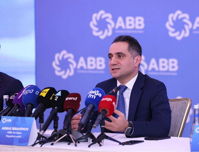 Jurnalistlərə ŞAD XƏBƏR — Bank rəhbəri AÇIQLADI